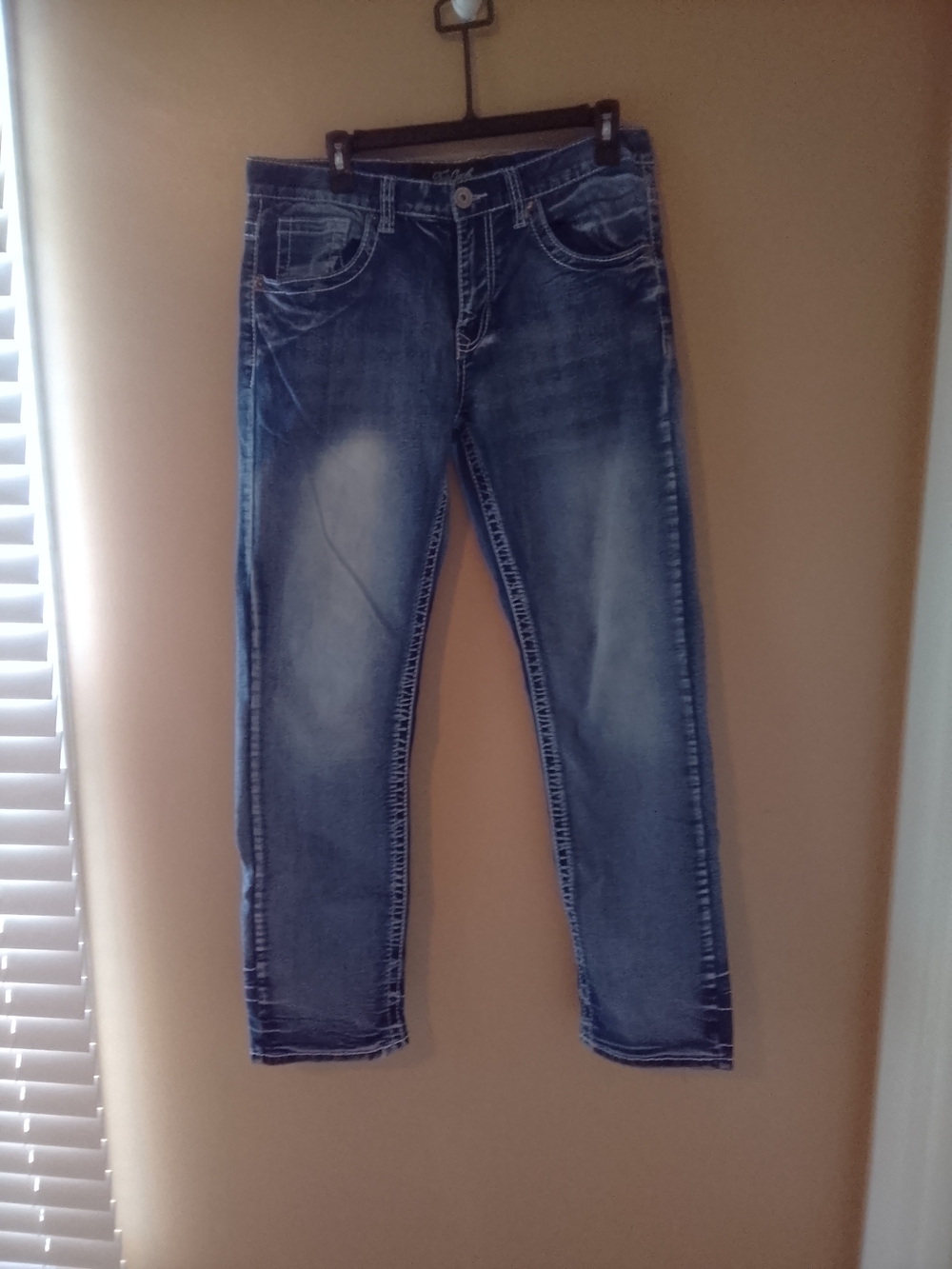 Men's Slim Straight Jeans in Washed Blue